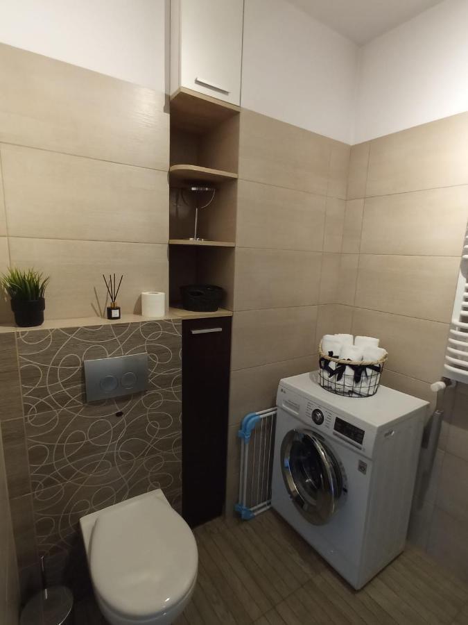 Apartament Moris ปุกสค์ ภายนอก รูปภาพ